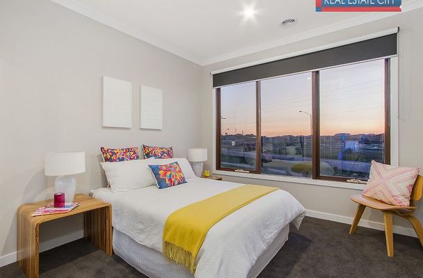 13 Naxos Road, Greenvale