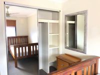 280 Olsen Avenue, Parkwood