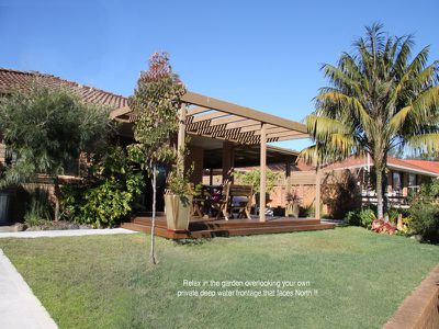 88 Elizabeth Parade, Forster