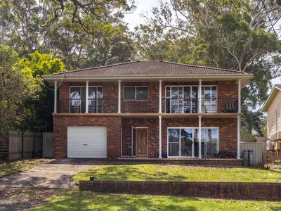 118 Sunset Strip, Manyana