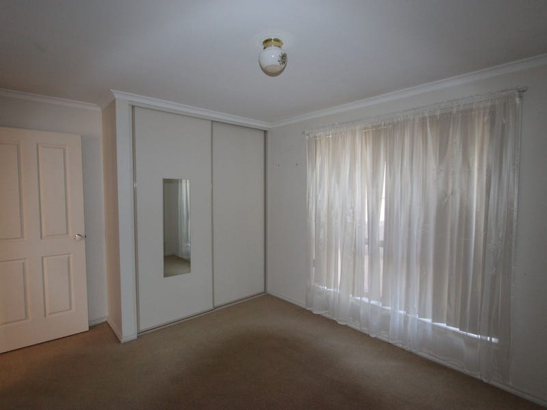 13 Stefania Mews, Whittington