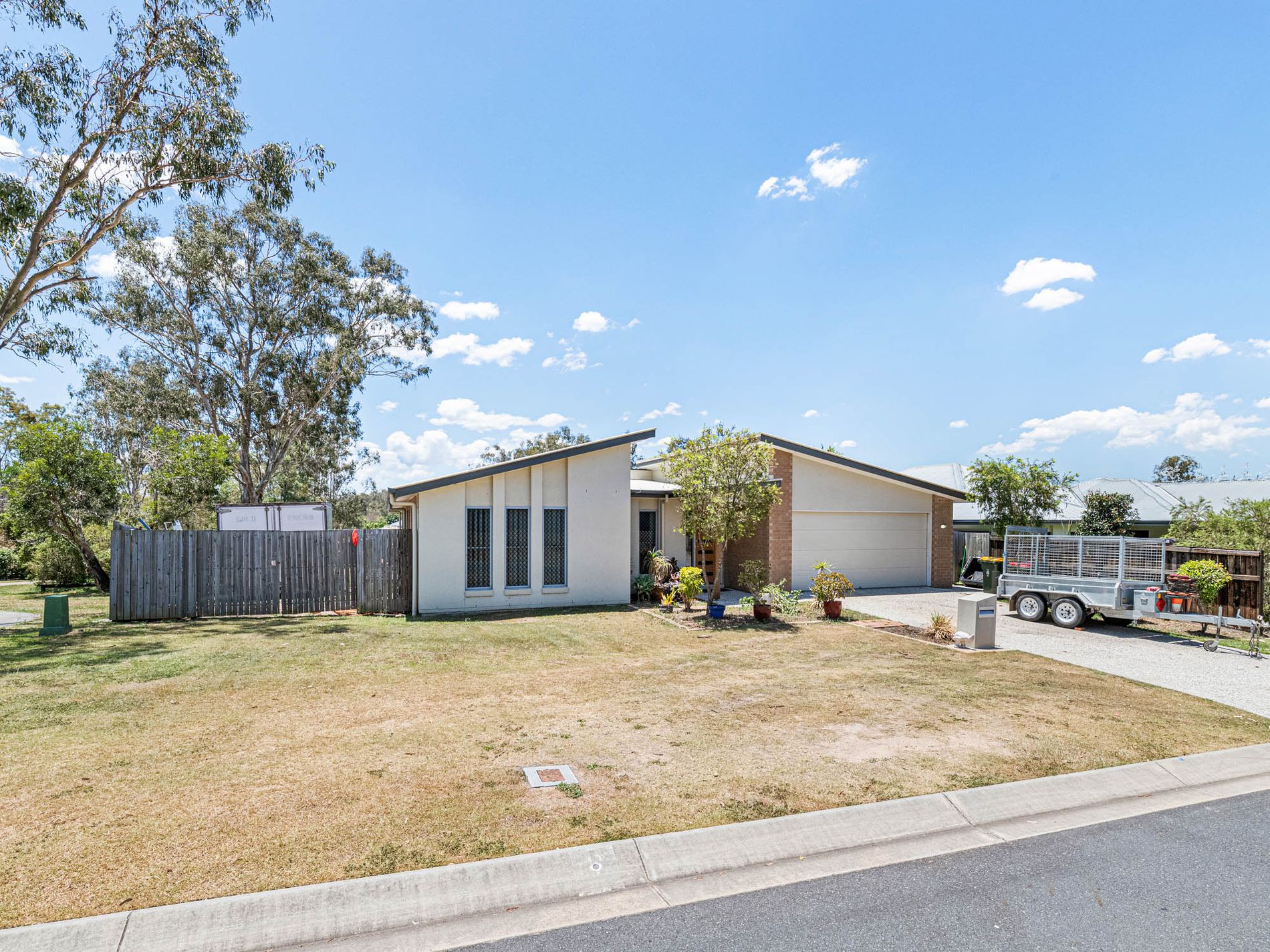 2 Asher Place, Moggill