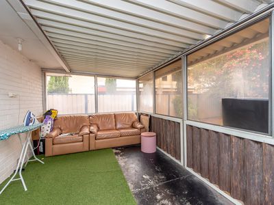 208 Knutsford Avenue, Kewdale