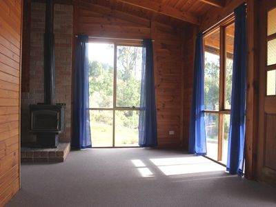 323 Dulcia Road, Gordon