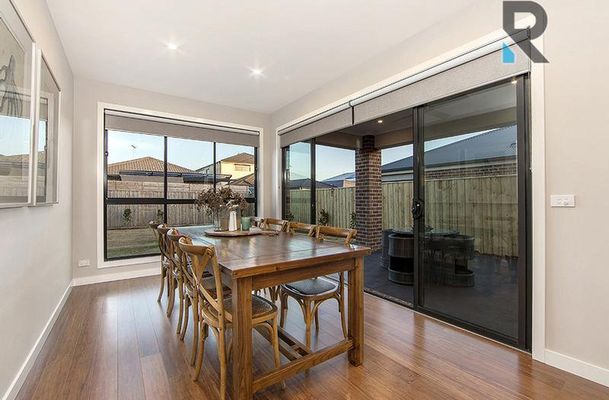 10 Montenegro Road, Greenvale