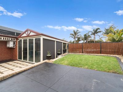 4 Palagia Court, Somerville