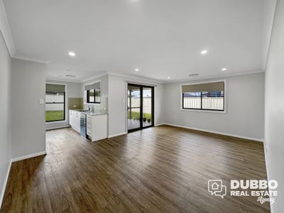 13B Turon Crescent, Dubbo