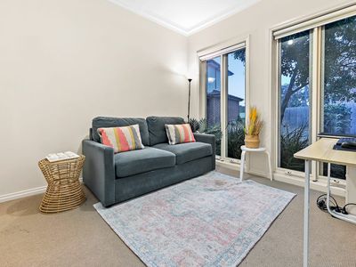 3 / 2 Kuebler Street, Glen Waverley