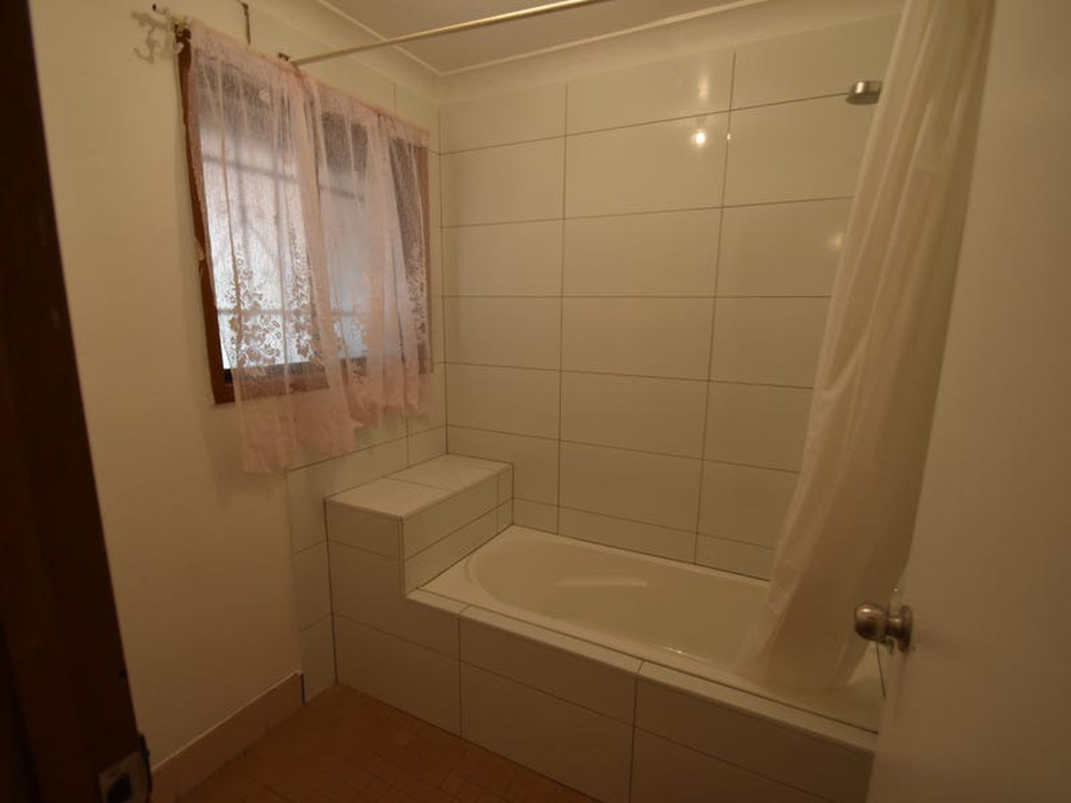 13 Winsome Avenue, Plumpton