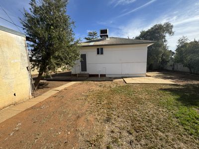 7 South Avenue, Yenda