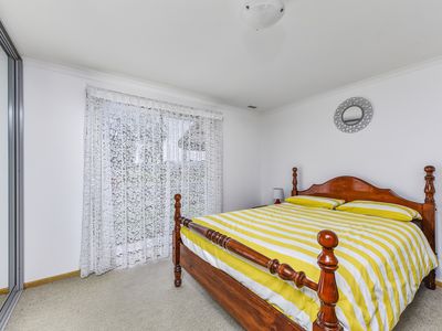 11 Fensom Crescent, Millicent