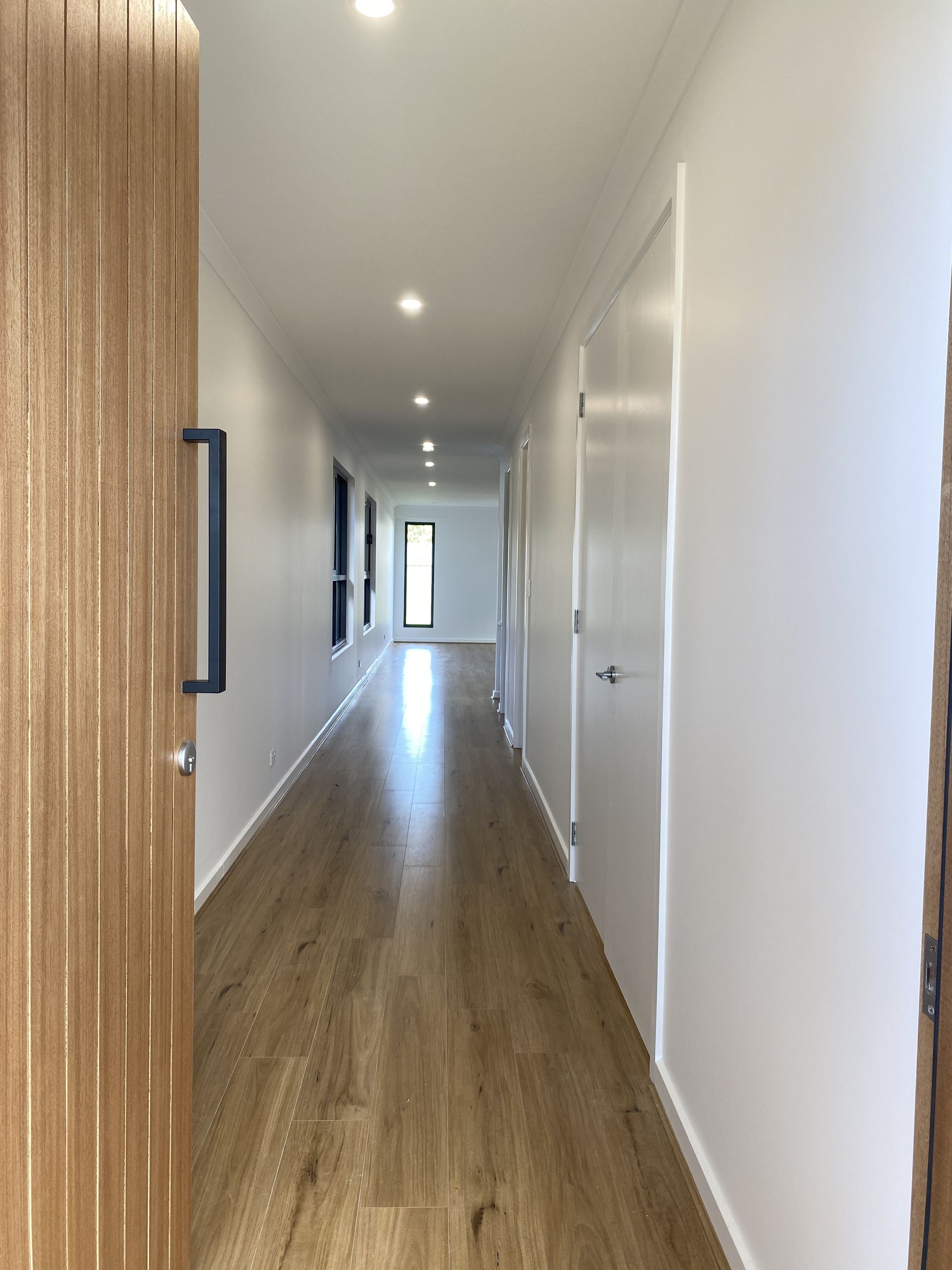 32B Avenue Road, Paradise