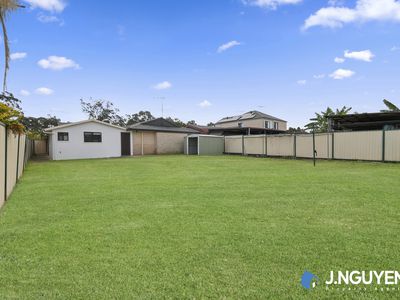 24 Buranda Crescent, St Johns Park