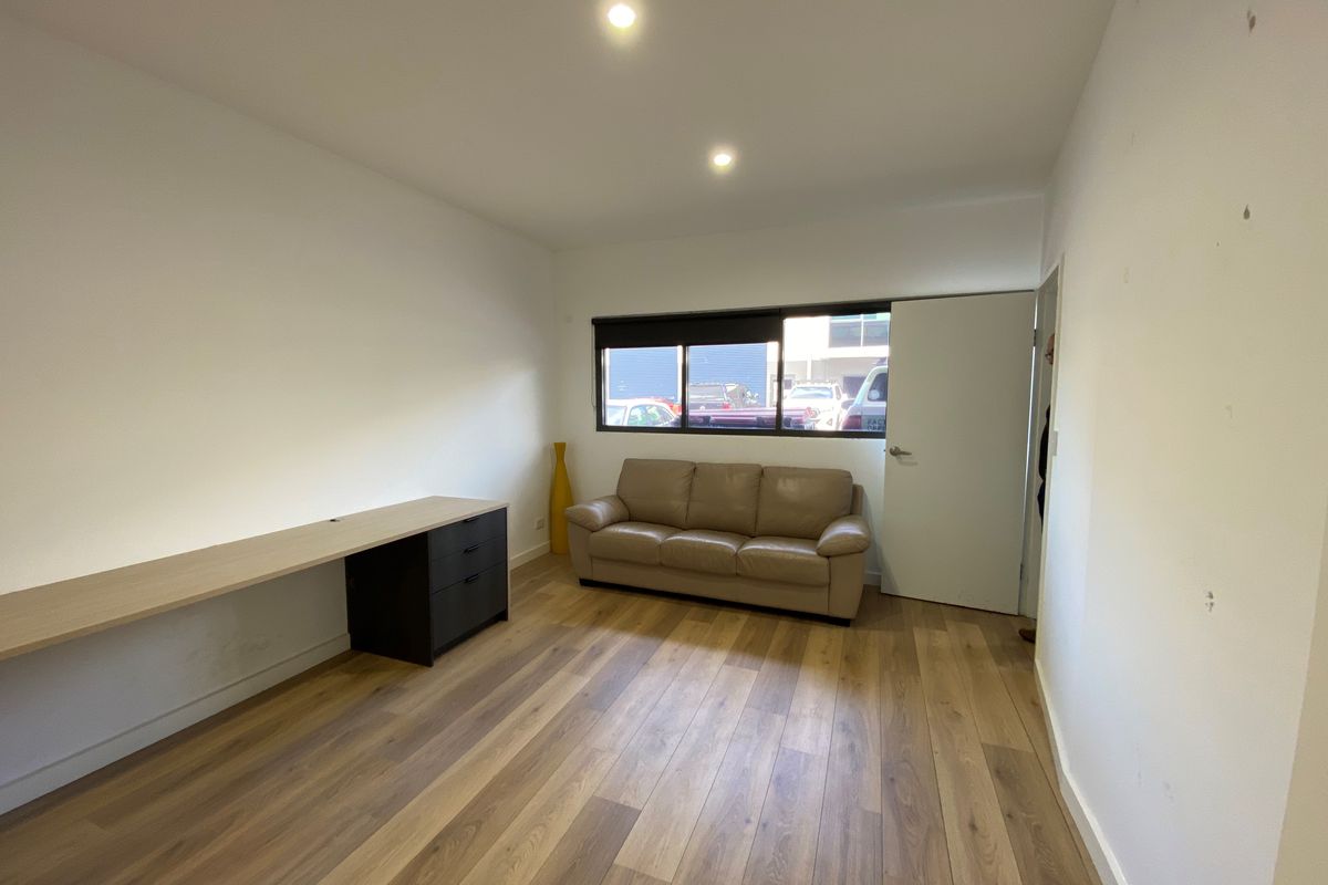 Office of Unit 9 / 29 Bay Road, Taren Point