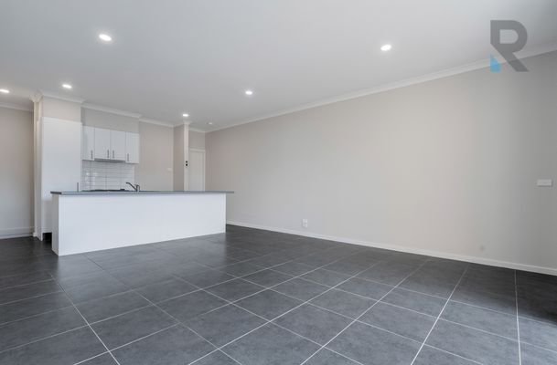 23 / 64 Escapade Boulevard, Craigieburn