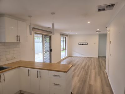35 Bradford Drive, Cranbourne East