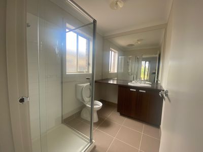12 Andie Way, Tarneit