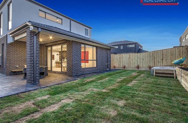 13 Naxos Road, Greenvale