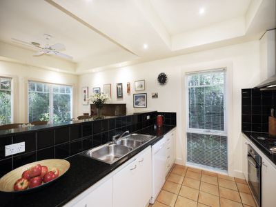 10 Mattingley Crescent, Brunswick West