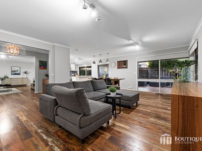 21 Bellbrook Drive, Dandenong North