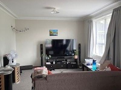 22 Constitution Avenue, Milton