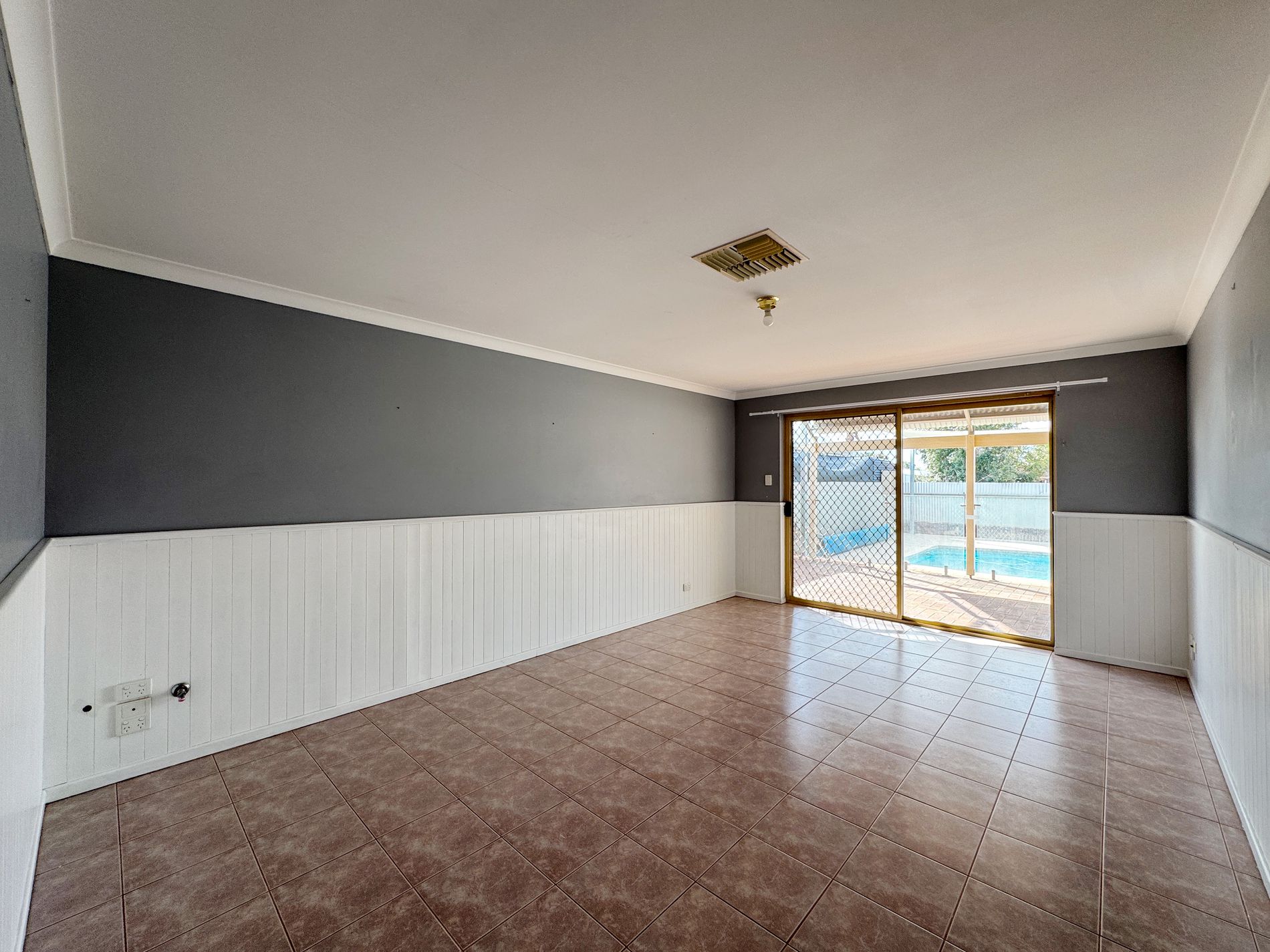 7 Osmetti Drive, Somerville