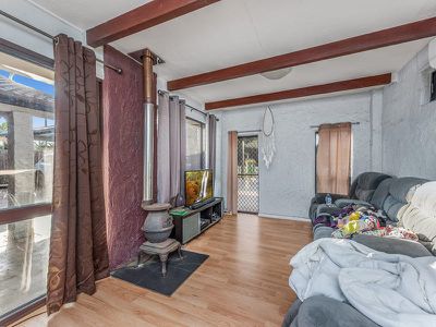 8 Sweetgum St, Hillcrest