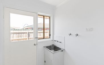 2 / 58 Woods Street, Beaconsfield