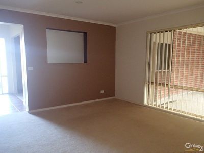 30 Bateman Grove, Hampton Park