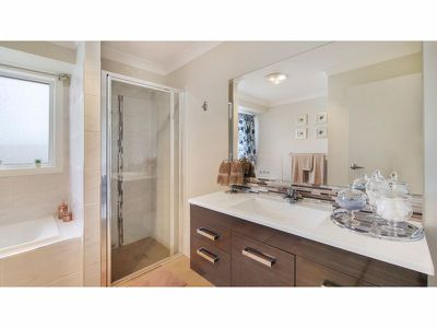10 Hovea Court, Dubbo
