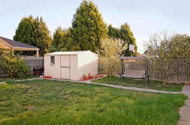 28 Sutherland Way, Roxburgh Park