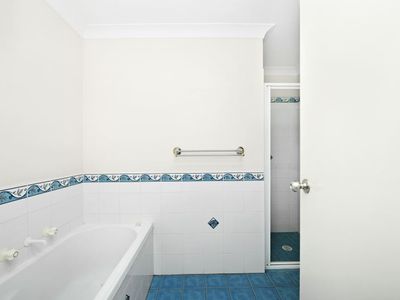 1 Bushland Avenue, Mollymook