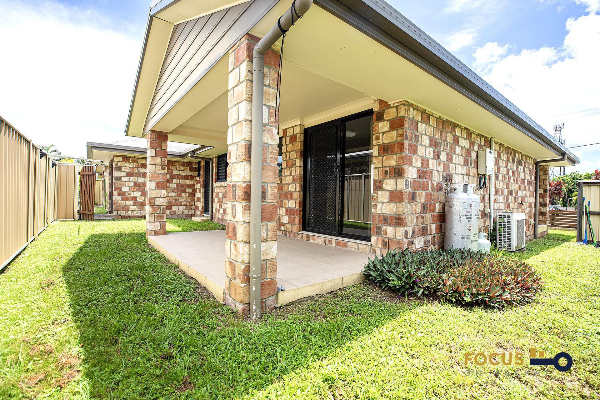 2 / 13 Brandon Street, Sarina