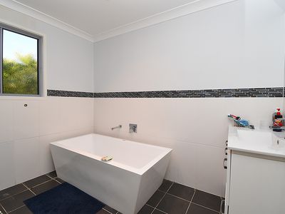17 TEAL STREET, Longreach
