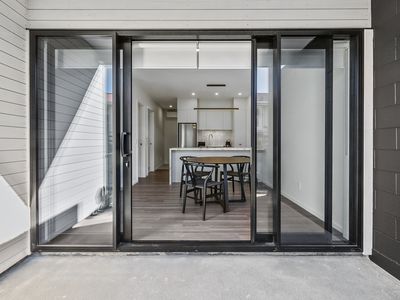 B / 74 London Street, Dunedin Central
