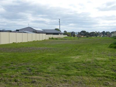 7 Dunstan Close, Forbes
