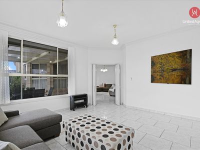 13 Blacket Place, West Hoxton
