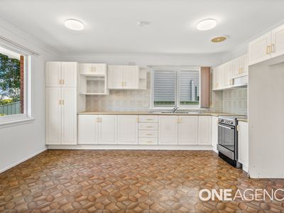 1/124 Central Ave, Oak Flats