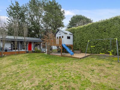 10 Hotham Avenue, Mount Macedon