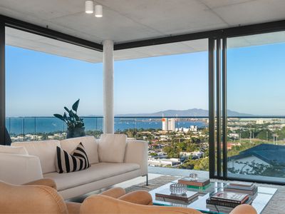 1 Balmoral Drive, Castle Hill