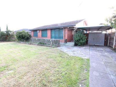 10 Muirhead Crescent, Werribee