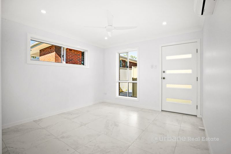 25 & 25A Adelphi Crescent, Doonside