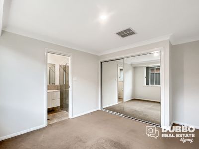 22A Boyd Avenue, Dubbo