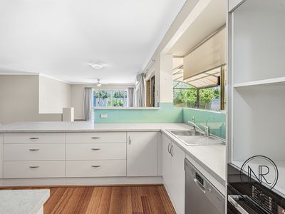 70 Golf Links Drive, Carramar