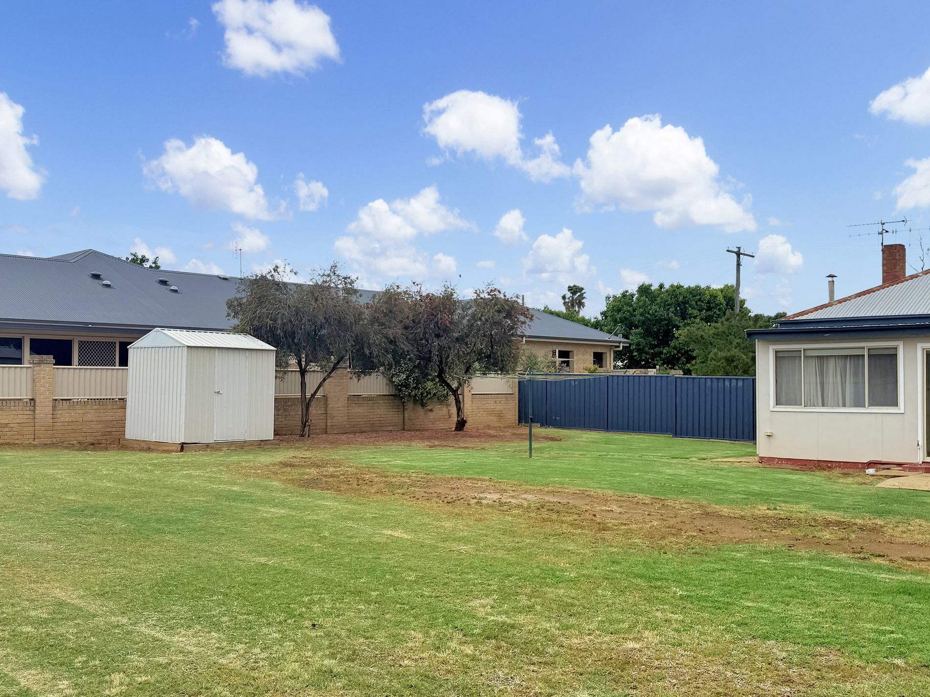 2 Bathurst Street , Forbes