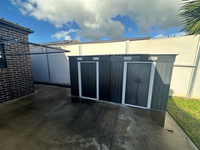 35A Hindmarsh Drive, Manor Lakes