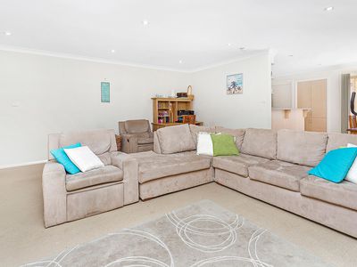 2 / 16 Seymour Drive, Flinders