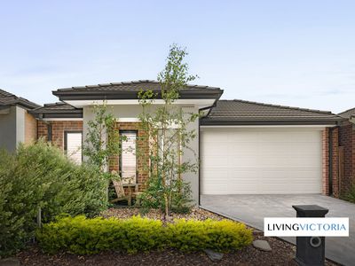 12 Arthurdale Crescent, Werribee