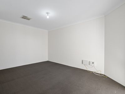 2 / 99 Manning Road, Manning