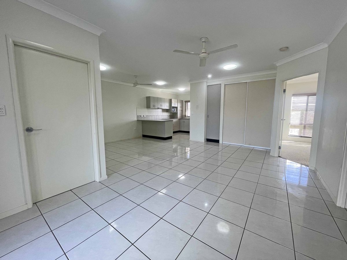 15 / 33-35 TOWER AVENUE, Atherton